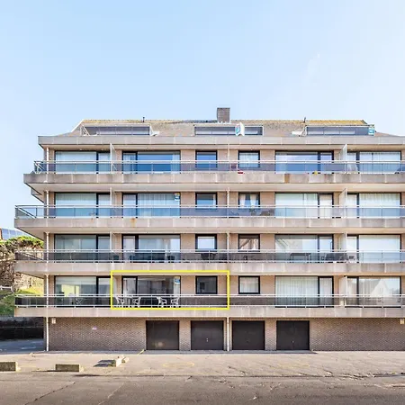 Permieres Loges Apartment *