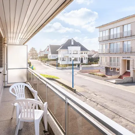 Apartment Permieres Loges