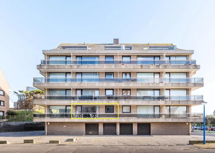 Permieres Loges Apartment *