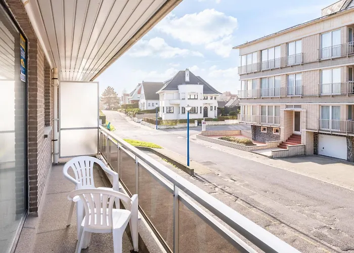 Apartment Permieres Loges